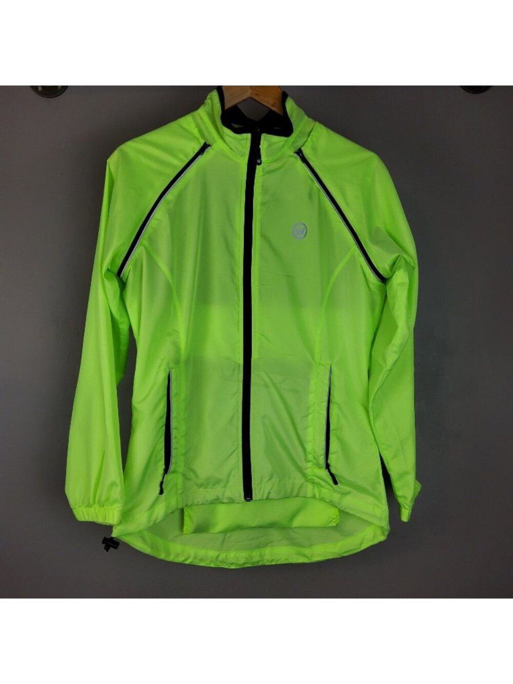 Canari Cycling Jersey Green Size Small Back Zipper Pocket Long Sleeve